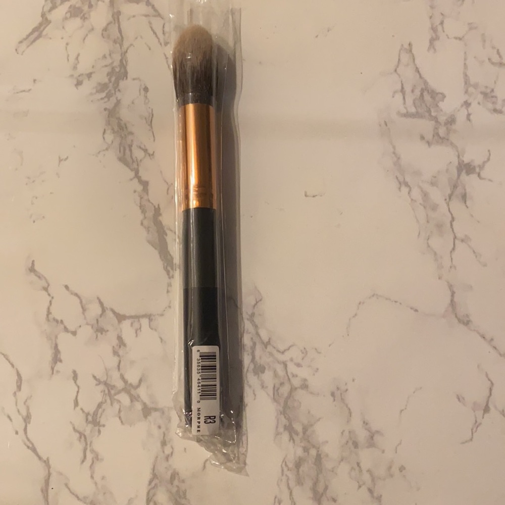 Morphe Rose Gold - Precision Pointed Contour (R3) - Picture 3 of 3